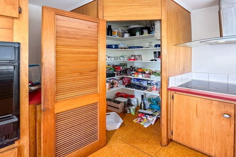 Photo of property in 1/1 Nigel Road, Browns Bay, Auckland, 0630