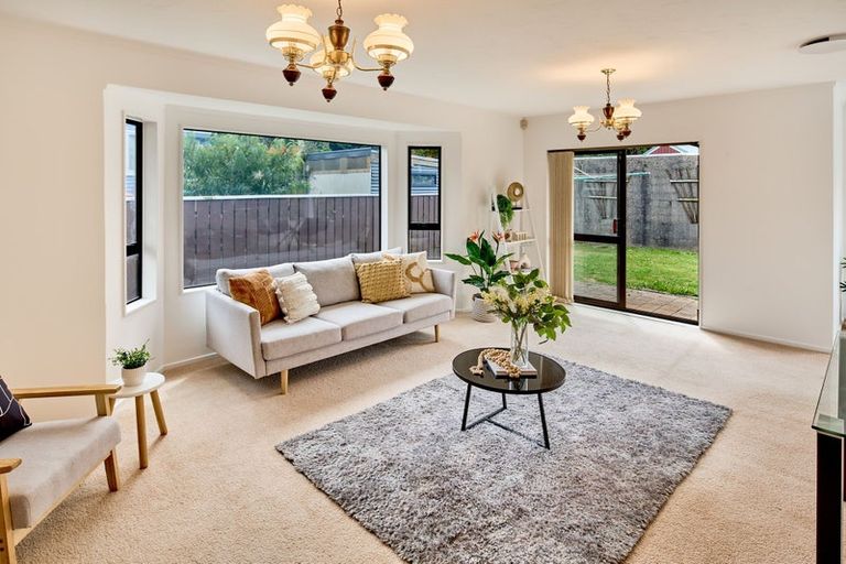 Photo of property in 219c Main Road, Tawa, Wellington, 5028