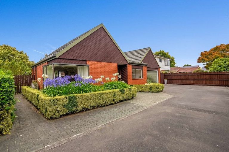 Photo of property in 16 Lancewood Drive, Halswell, Christchurch, 8025