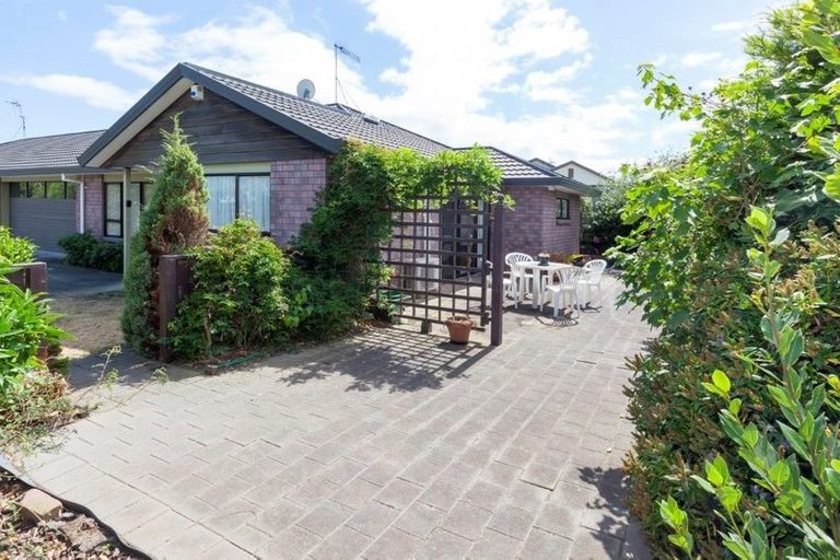 Photo of property in 17b Beachwater Grove, Paraparaumu Beach, Paraparaumu, 5032