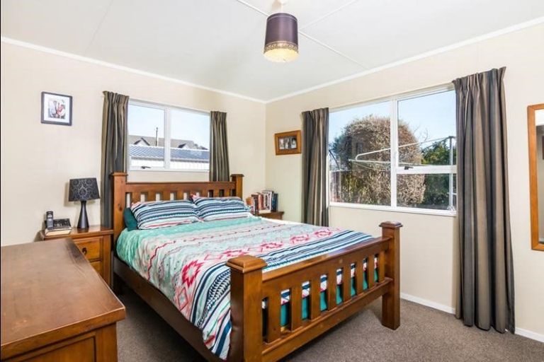 Photo of property in 102 Hyde Avenue, Richmond Heights, Taupo, 3330