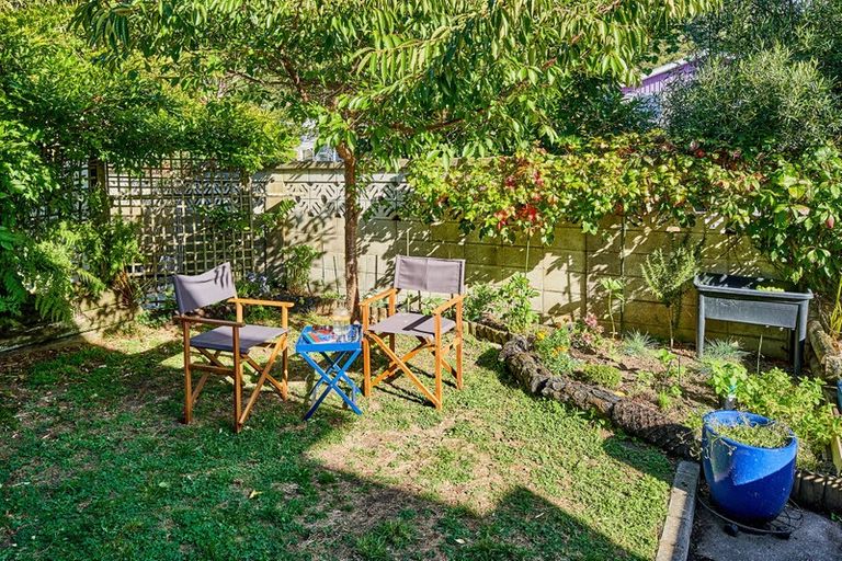 Photo of property in 7 Ngaio Street, Eastbourne, Lower Hutt, 5013