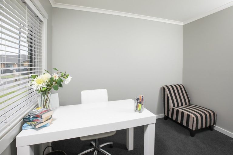 Photo of property in 13 Castleton Way, Flagstaff, Hamilton, 3210