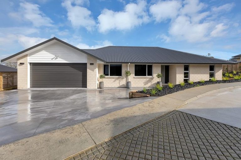 Photo of property in 4 Soldier Way, Parahaki, Whangarei, 0112