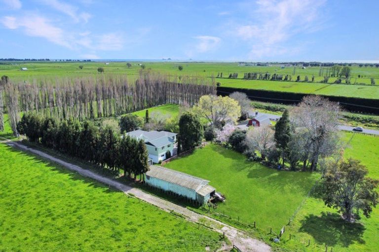 Photo of property in 237 Thornton Road, Thornton, Whakatane, 3194