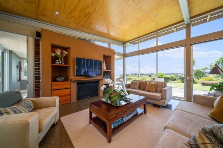 Photo of property in 155 Veale Road, Ridgewood, New Plymouth, 4371