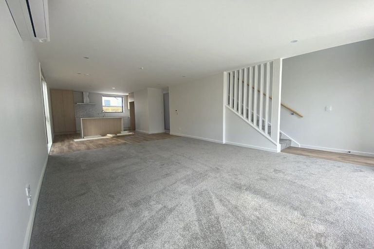 Photo of property in 5/6 Skibbereen Drive, Halswell, Christchurch, 8025