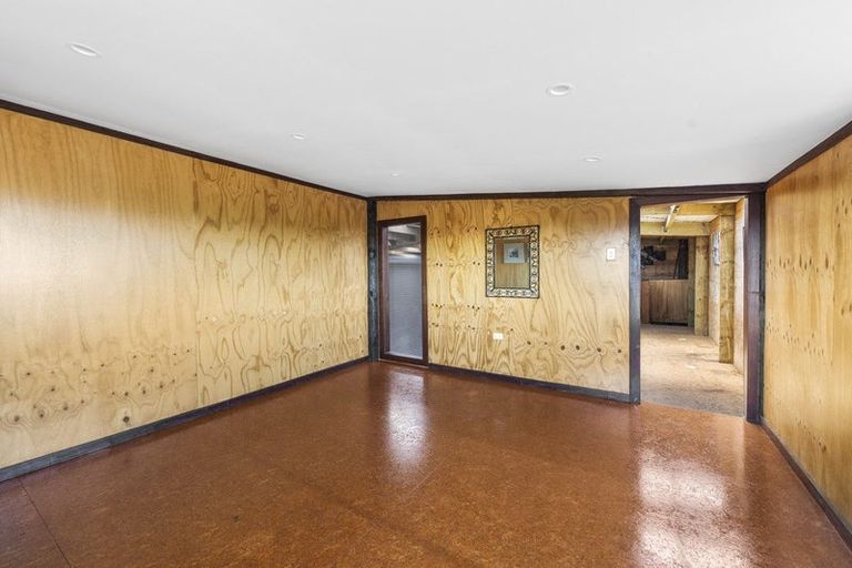 Photo of property in 42 Denby Road, Hawera, 4672