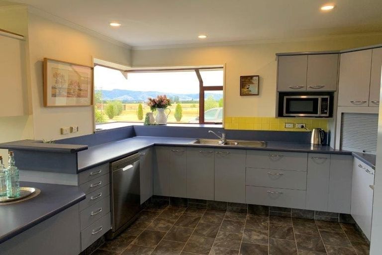 Photo of property in 18 Orchard Road, Wanaka, 9382