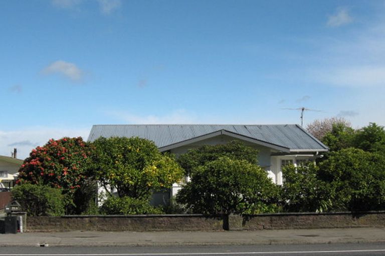 Photo of property in 2/60 Tahunanui Drive, Tahunanui, Nelson, 7011