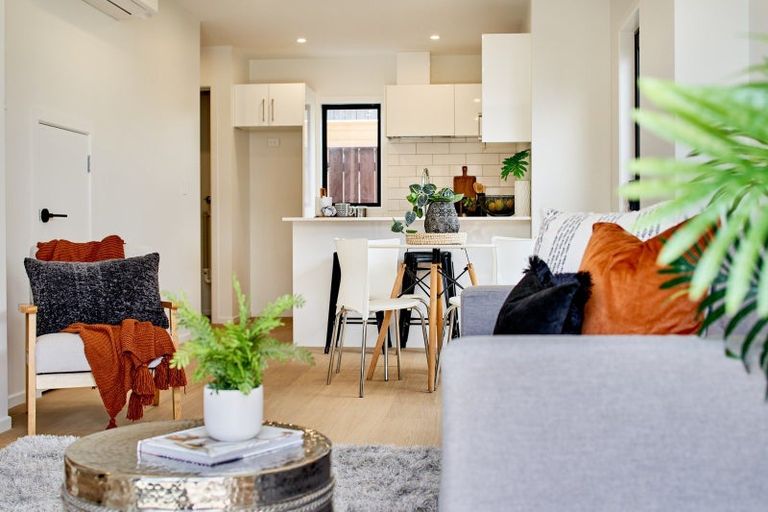 Photo of property in 2/892 High Street, Avalon, Lower Hutt, 5011