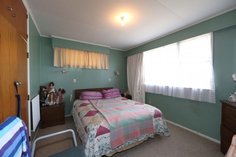 Photo of property in 12 Folkestone Drive, Flaxmere, Hastings, 4120