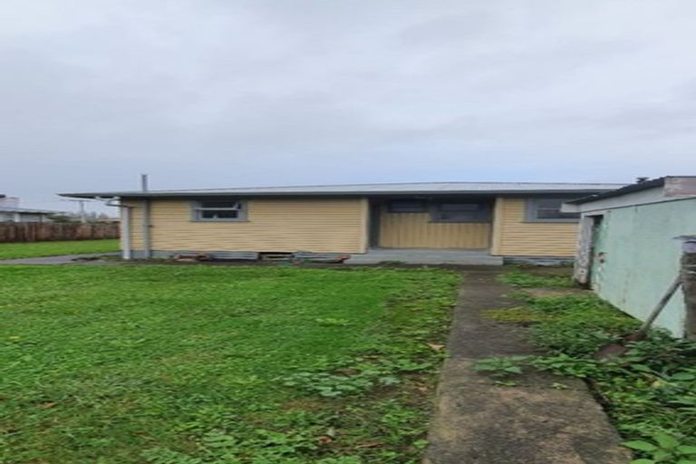 Photo of property in 10 Currie Street, Te Karaka, 4022