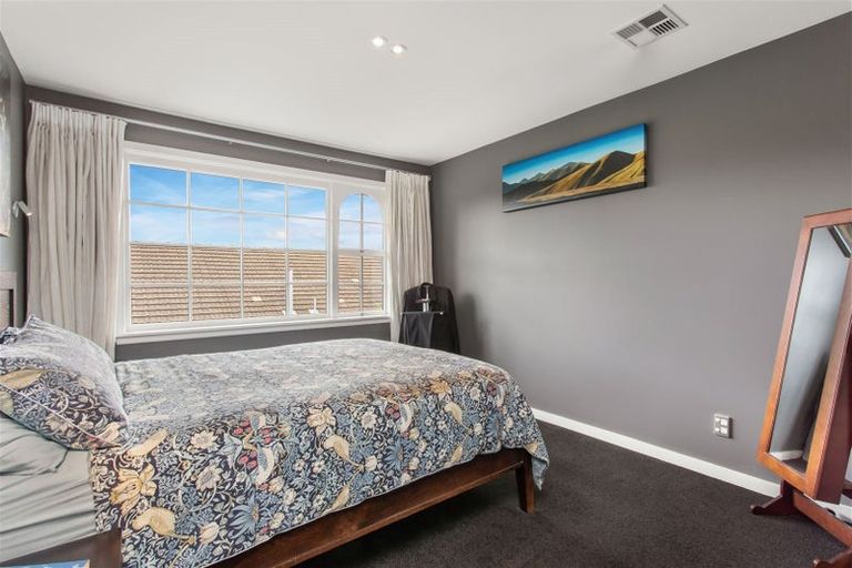 Photo of property in 26 Grahams Road, Ilam, Christchurch, 8041