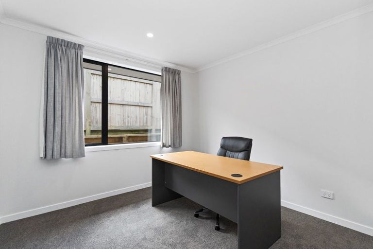 Photo of property in 8 Waitihi Way, Rototuna North, Hamilton, 3210