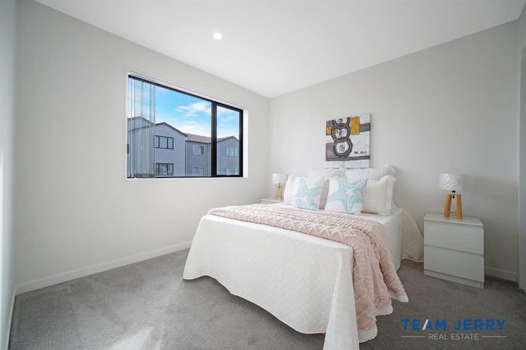 Photo of property in 22 Laquinta Place, Flat Bush, Auckland, 2019