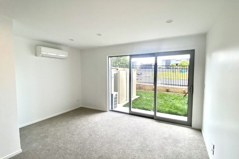Photo of property in 107 Ngae Place, Mangere East, Auckland, 2024