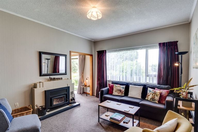 Photo of property in 5 Flanders Avenue, Onekawa, Napier, 4110