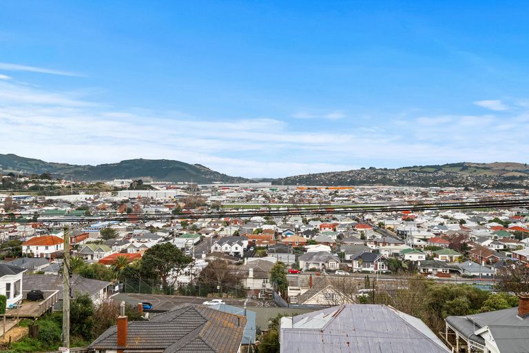 Photo of property in 36 Easther Crescent, Kew, Dunedin, 9012