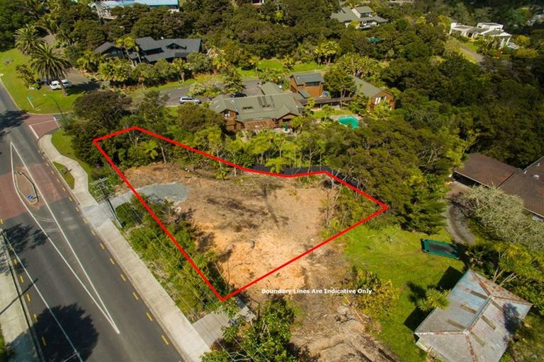 Photo of property in 53 Tauhinu Road, Greenhithe, Auckland, 0632