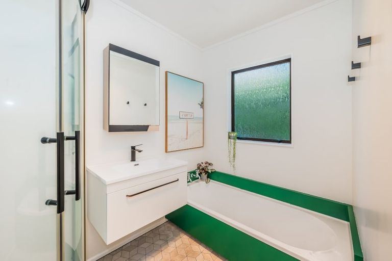 Photo of property in 4b Michael Road, Paraparaumu Beach, Paraparaumu, 5032