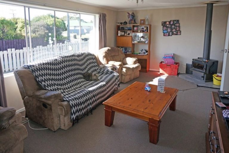Photo of property in 62 Dipton Street, Kingswell, Invercargill, 9812