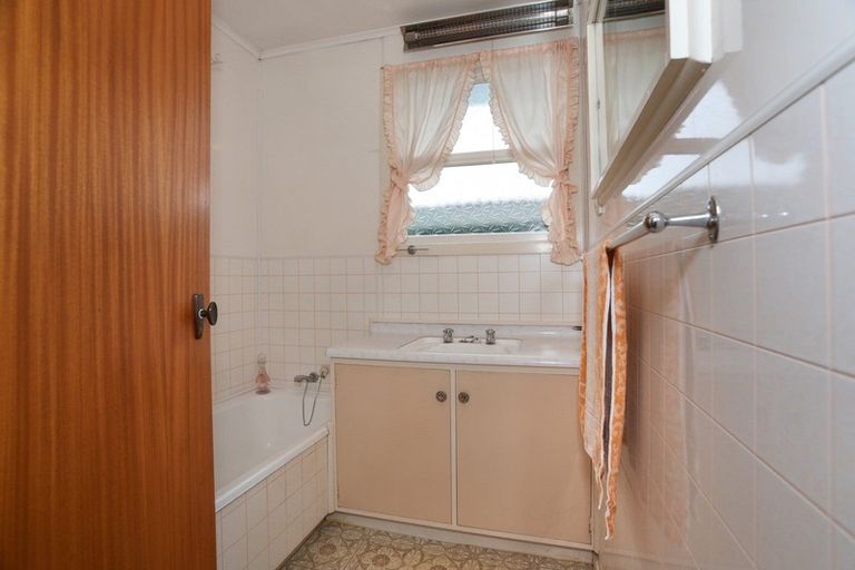 Photo of property in 103 Pukepapa Road, Marton, 4710