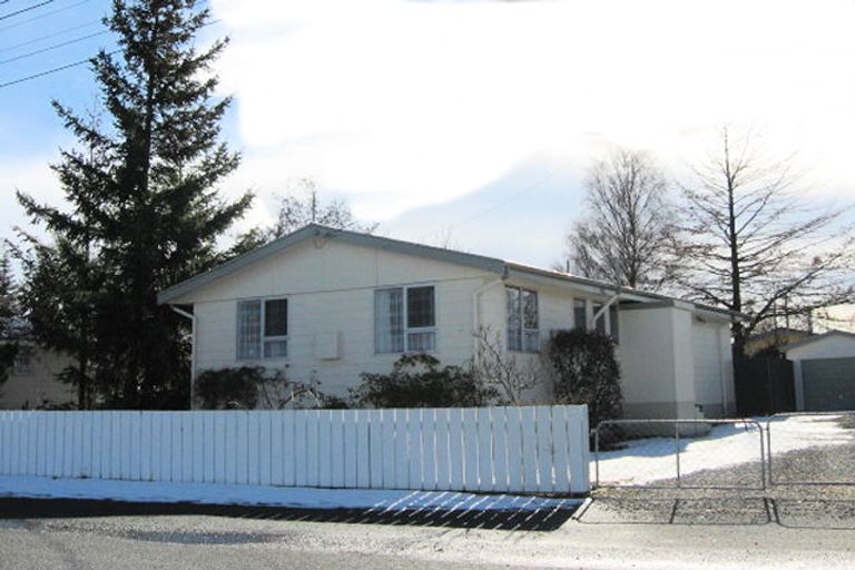 Photo of property in 49 Hopkins Road, Twizel, 7901