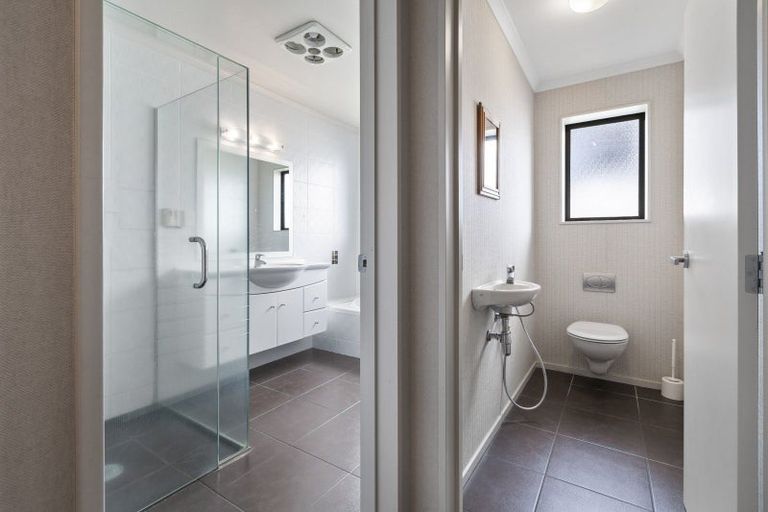 Photo of property in 47 Tennyson Avenue, Kelvin Grove, Palmerston North, 4414