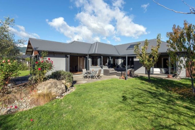 Photo of property in 10 Lucy Murcott Place, Stoke, Nelson, 7011