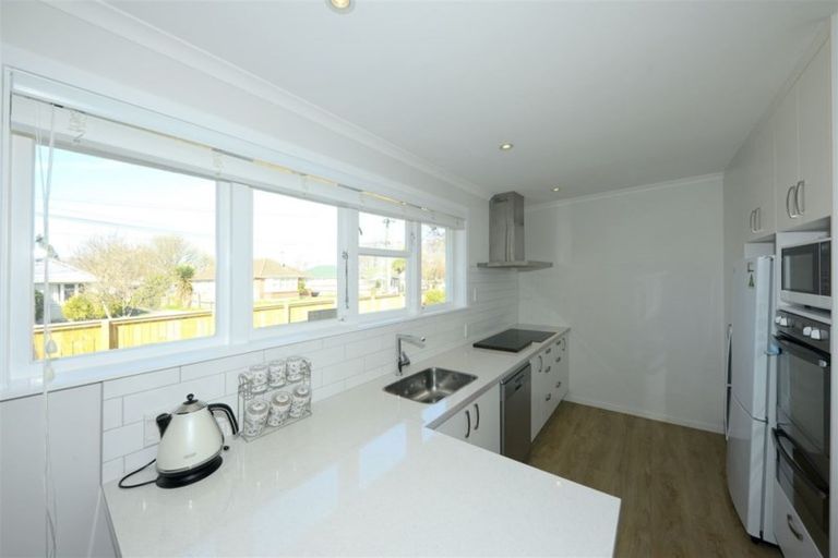 Photo of property in 15 Morley Street, Bryndwr, Christchurch, 8053