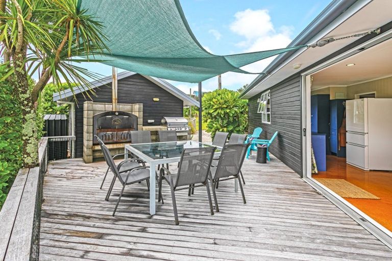 Photo of property in 103 Ocean Beach Road, Tairua, 3508
