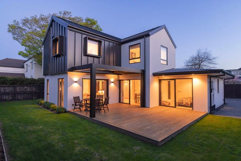 Photo of property in 4/146 Straven Road, Fendalton, Christchurch, 8014