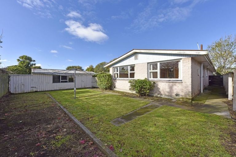 Photo of property in 2/198 Halswell Road, Hillmorton, Christchurch, 8025