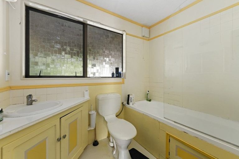 Photo of property in 9 Hobbit Lane, Pinehaven, Upper Hutt, 5371