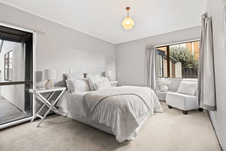 Photo of property in 9 Wilfred Street, St Andrews, Hamilton, 3200