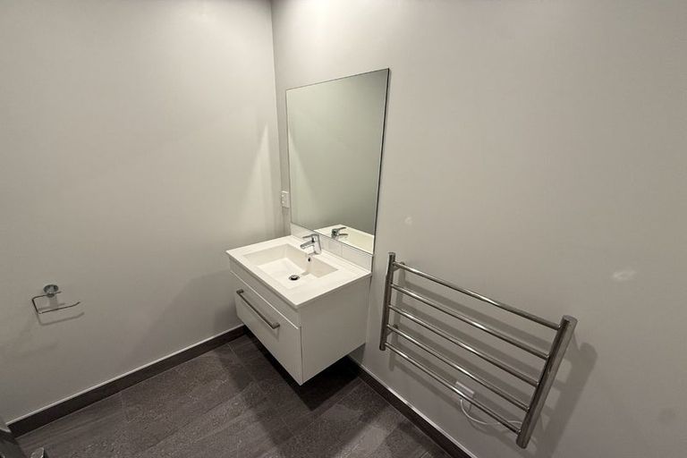 Photo of property in 2/7 Parson Lane, Papatoetoe, Auckland, 2025
