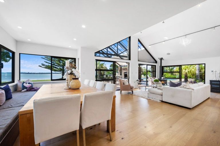 Photo of property in 349 Clifton Road, Whitford, Howick, 2571