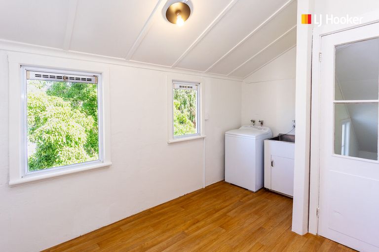 Photo of property in 71 Eglinton Road, Mornington, Dunedin, 9011