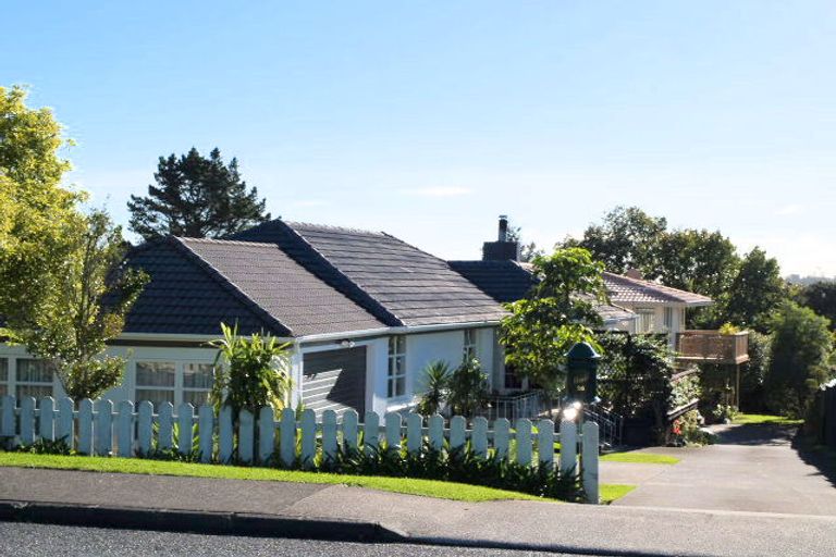 Photo of property in 1/26 Litten Road, Cockle Bay, Auckland, 2014