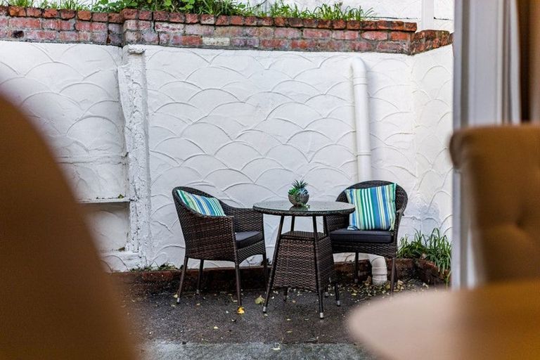 Photo of property in 4 Hanson Street, Mount Cook, Wellington, 6021