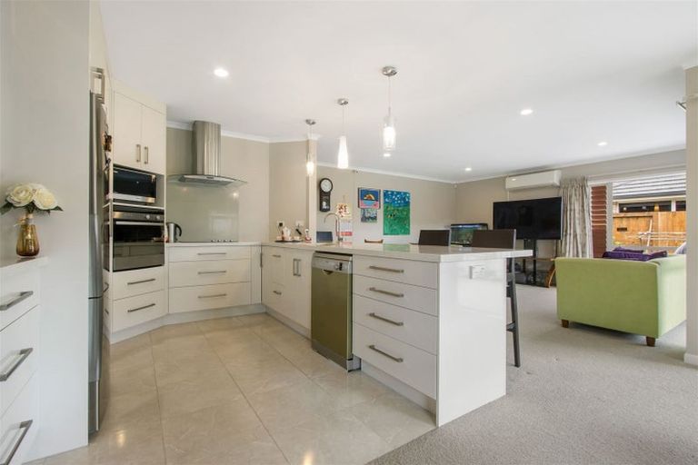 Photo of property in 2 Friis Drive, Katikati, 3178