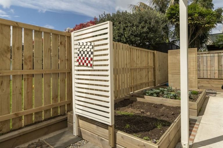 Photo of property in 15b Rushton Avenue, Otumoetai, Tauranga, 3110