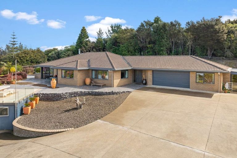 Photo of property in 263 Kanohi Road, Kaukapakapa, 0873