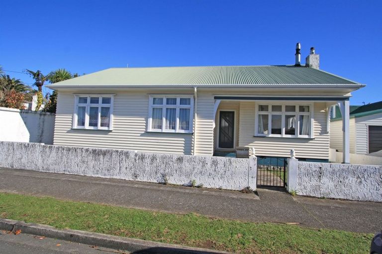 Photo of property in 28 Sanders Avenue, Westown, New Plymouth, 4310