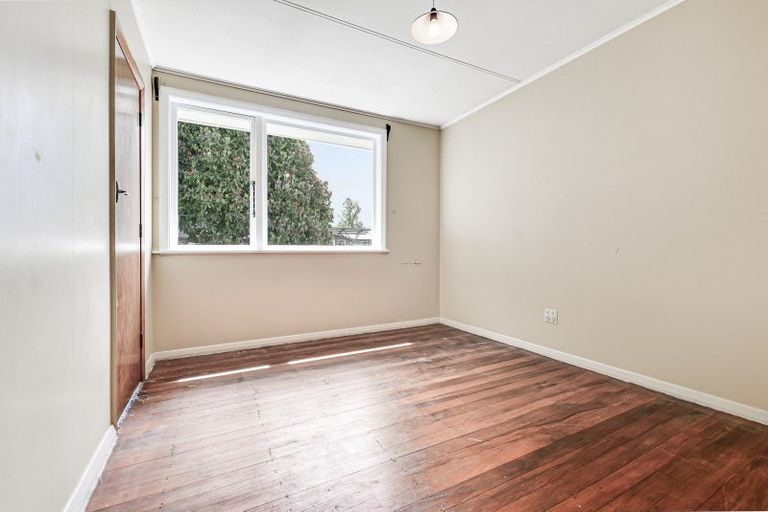 Photo of property in 6 Pickering Crescent, Chedworth, Hamilton, 3210