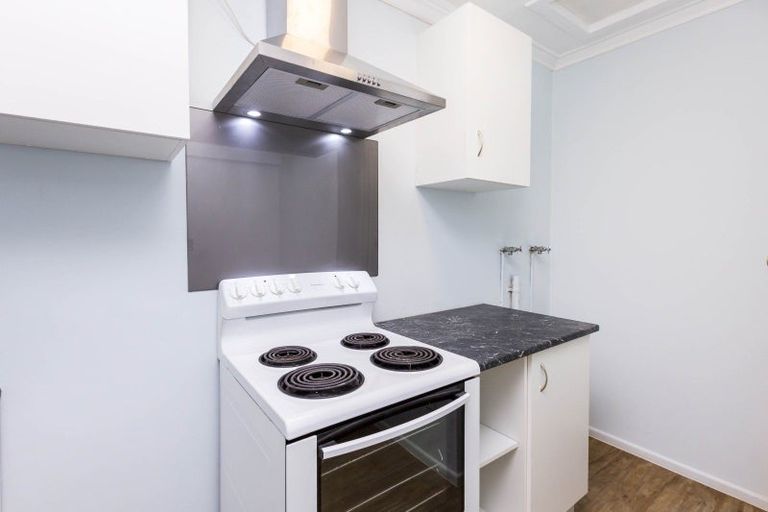 Photo of property in 2/4 Granville Street, Silverstream, Upper Hutt, 5019