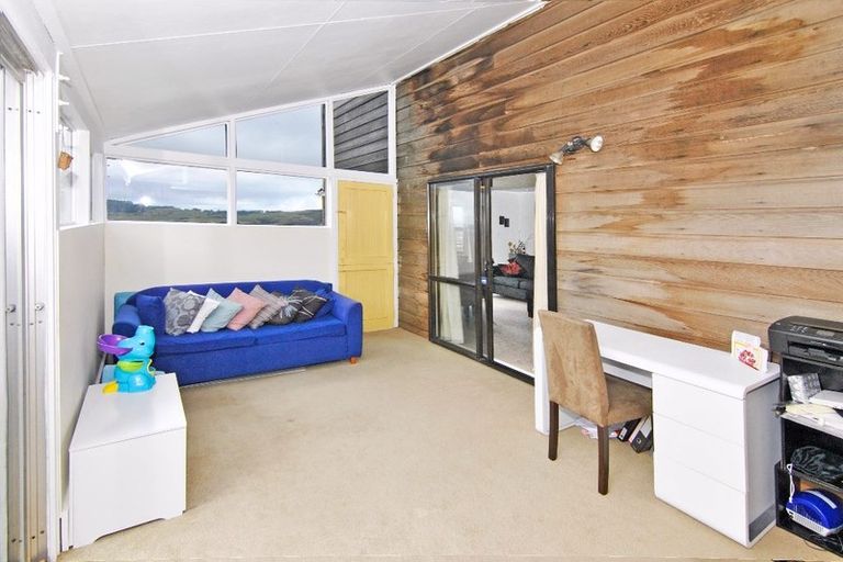 Photo of property in 60 Cunliffe Street, Churton Park, Wellington, 6037