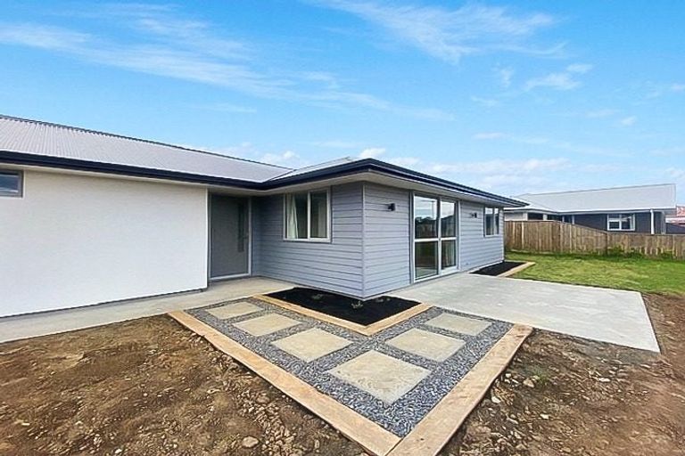 Photo of property in 2 Kereru Court, Marton, 4710
