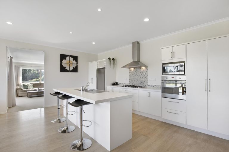 Photo of property in 331b Bald Hill Road, Waiuku, 2681